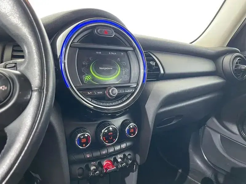 Usata Mini One D Business 95 CV (69 kW) 2017 Grigio scuro Utilitaria