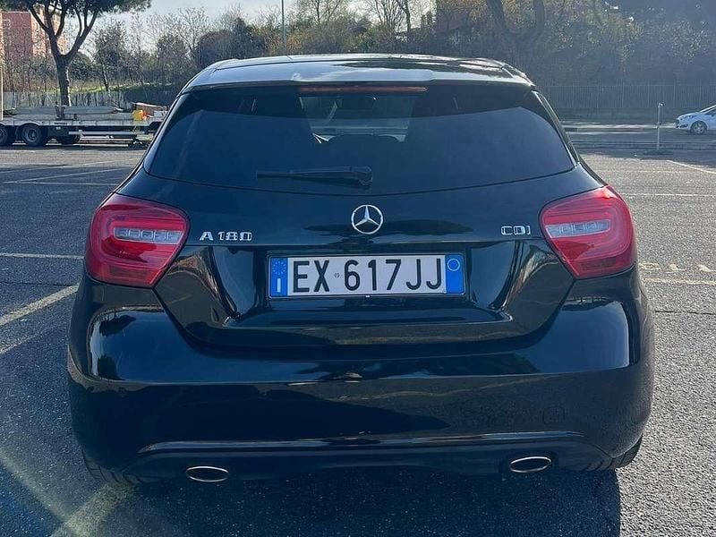 Usata Mercedes 180 Edition 109 CV (80 kW) 2014 Nero Berlina