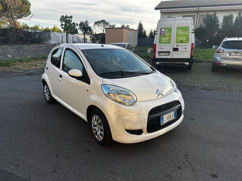 Usata Citroën C1 Attraction 68 CV (50 kW) 2011 Bianco Utilitaria