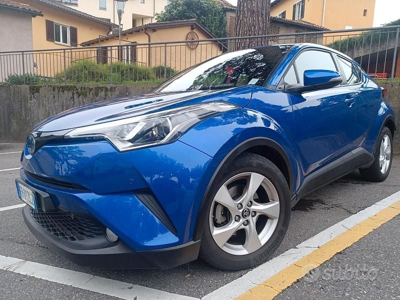 Usata Toyota C-HR Lounge 98 CV (72 kW) 2018 SUV