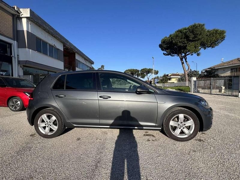 Usata VW Golf VII Highline 131 CV (96 kW) 2019 Grigio Utilitaria
