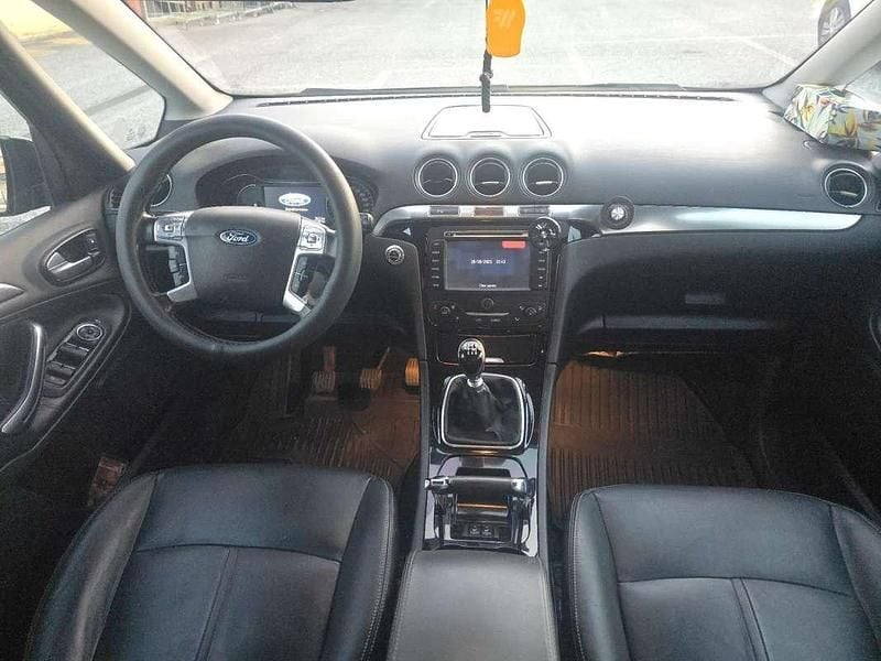 Begagnad Ford Galaxy Titanium 163 HK (119 kW) 2011 Svart Minibuss