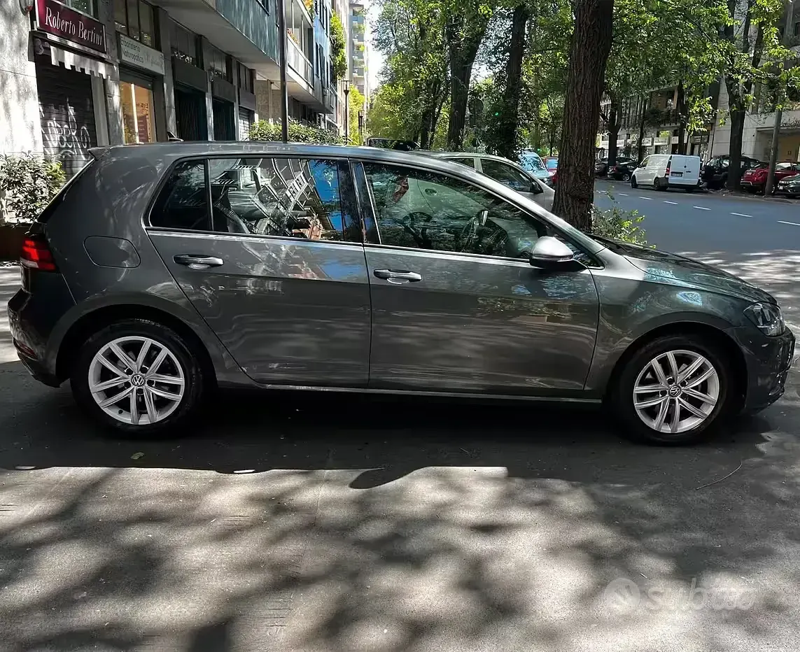 Usata VW Golf VII Business 116 CV (85 kW) 2018 Grigio Berlina