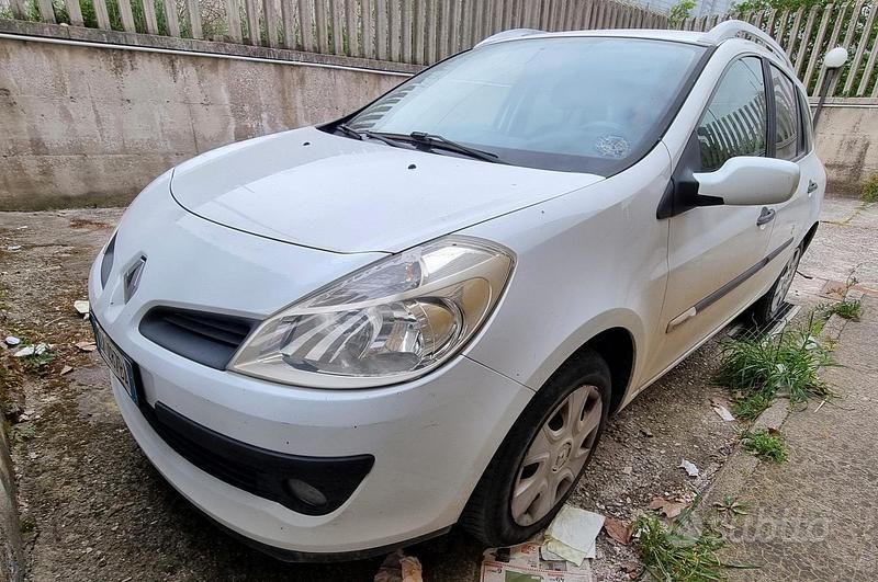 Usata Renault Clio GrandTour 85 CV (62 kW) 2009 Bianco Station wagon