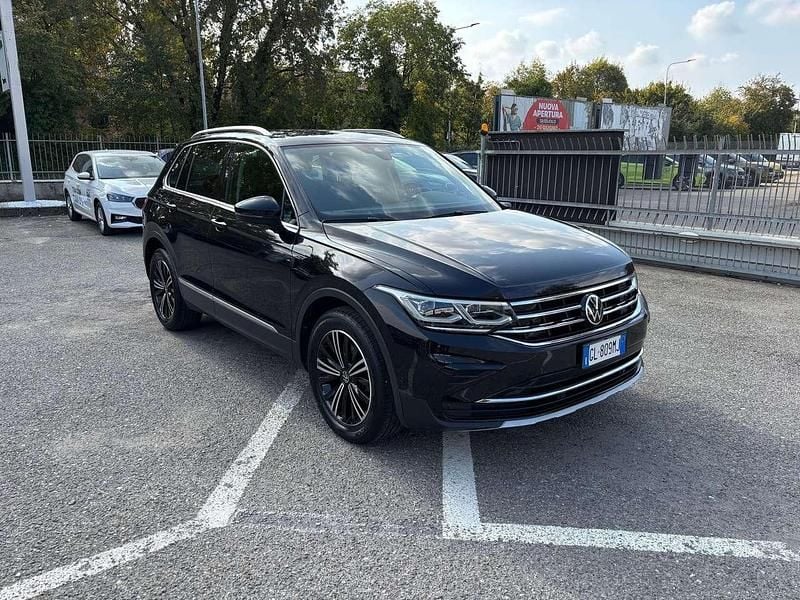 Usata VW Tiguan Elegance 150 CV (110 kW) 2022 Nero SUV