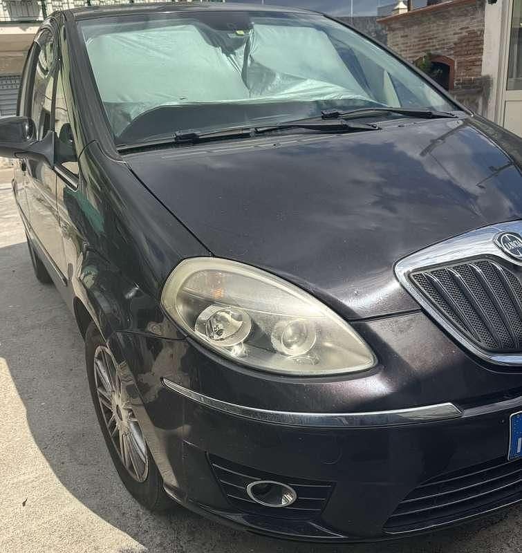 Usata 2012 Lancia Musa S Monovolume | 2700 € (Super prezzo) - Immagine 1/4