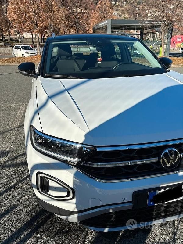 Usata VW T-Roc 115 CV (84 kW) 2024 Bianco SUV