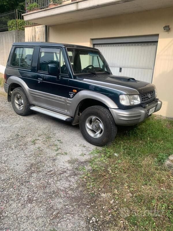 Usata Hyundai Galloper 100 CV (73 kW) 2000 Verde SUV