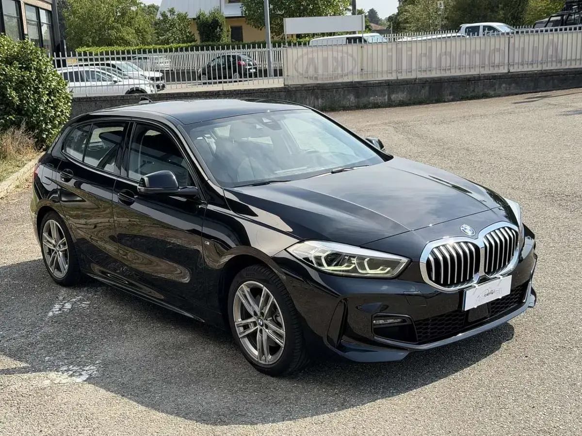 Usata BMW 116 M Sport 109 CV (80 kW) 2022 Nero Utilitaria