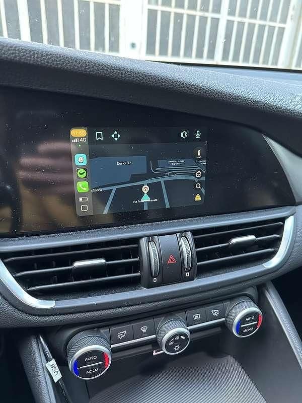 Usata Alfa Romeo Giulia Super 179 CV (131 kW) 2016 Berlina