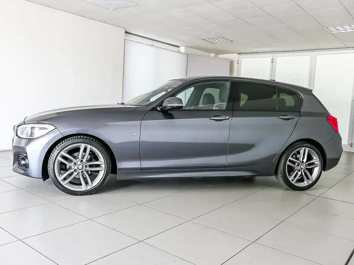Usata BMW 118 M Sport 150 CV (110 kW) 2017 Grigio scuro met. Utilitaria