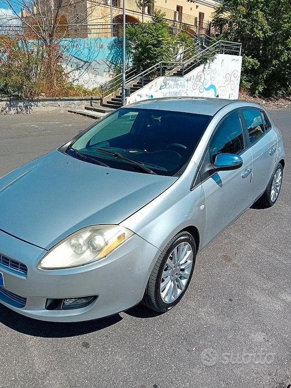 Usata Fiat Bravo 120 CV (88 kW) 2012 Utilitaria