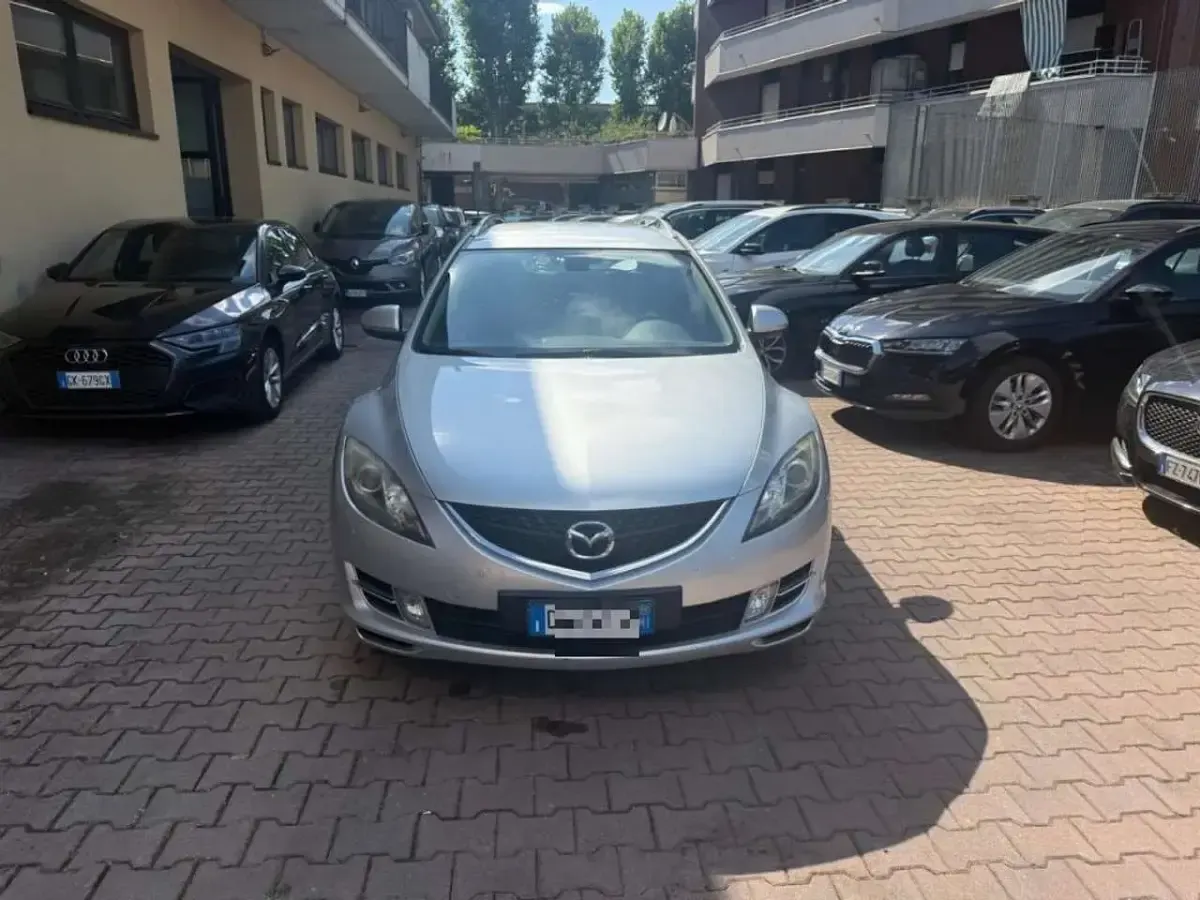 Usata Mazda 6 Luxury 140 CV (102 kW) 2009 Argento Station wagon
