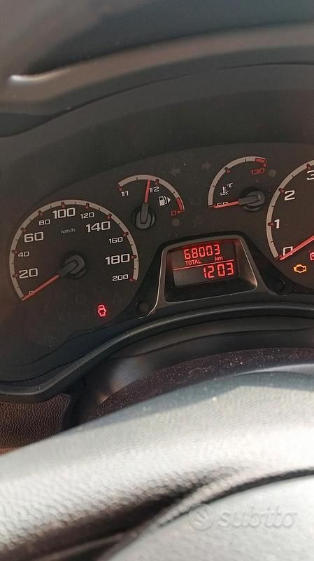 Usata Ford Ka 69 CV (50 kW) 2010 Grigio Utilitaria