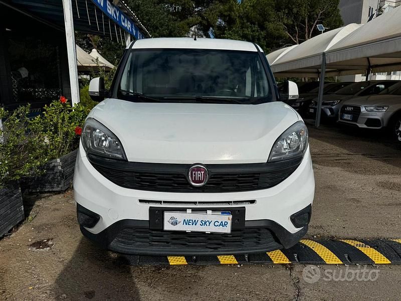 Usata Fiat Doblò 95 CV (69 kW) 2018 Bianco Monovolume