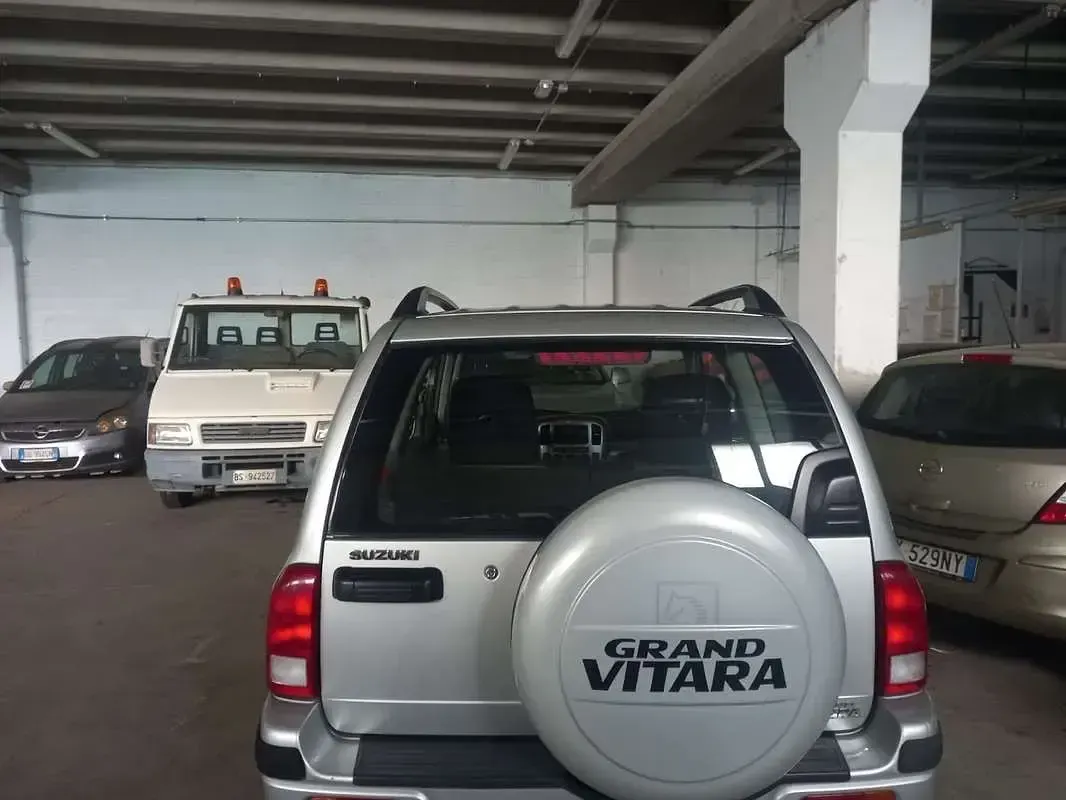 Usata Suzuki Vitara 97 CV (71 kW) 2005 SUV