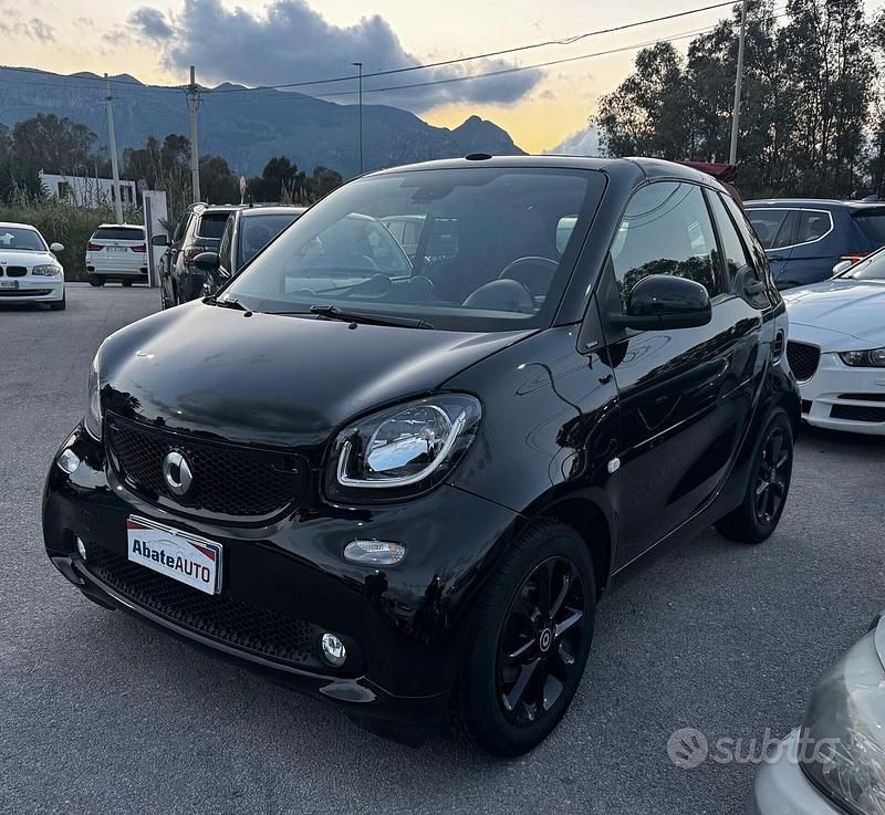 Usata Smart ForTwo Cabrio Passion 71 CV (52 kW) 2017 Nero Cabrio