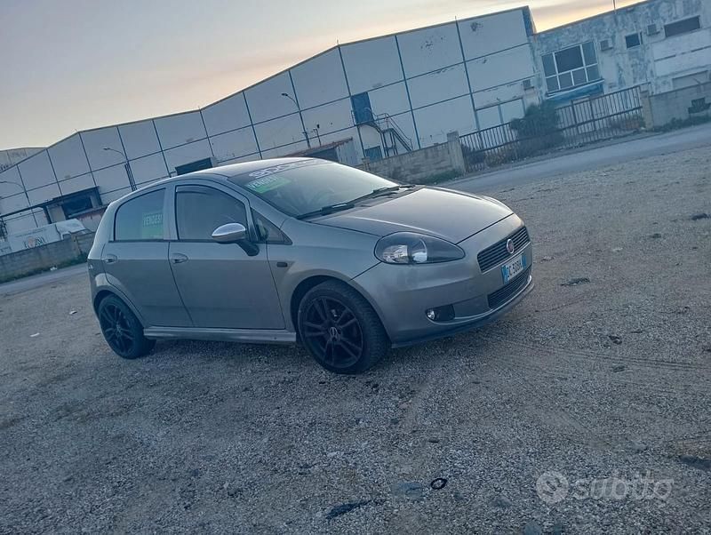 Usata Fiat Grande Punto 2006 Grigio Utilitaria