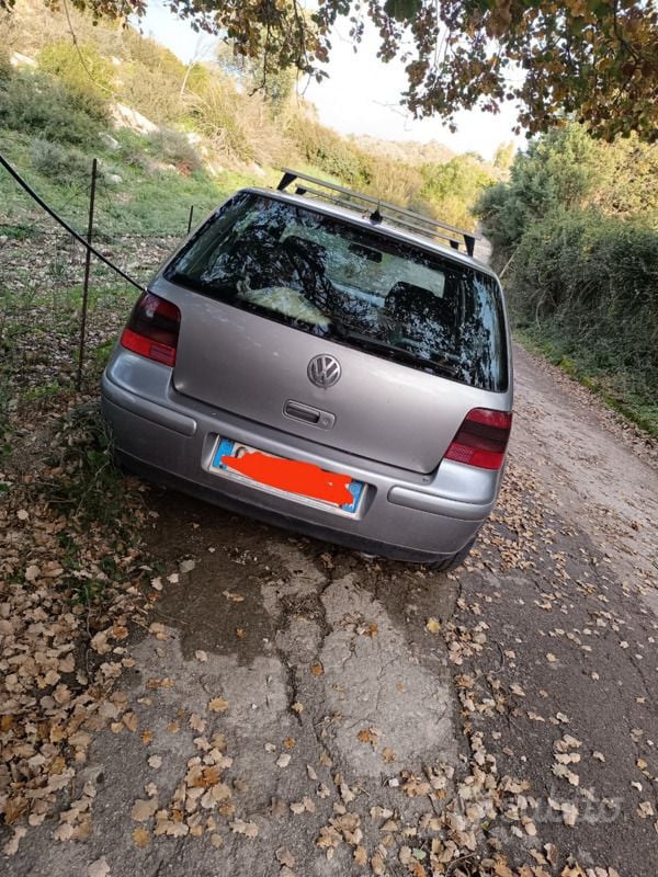 Usata 2003 VW Golf IV Tre volumi | 700 € (Super prezzo) - Immagine 1/4