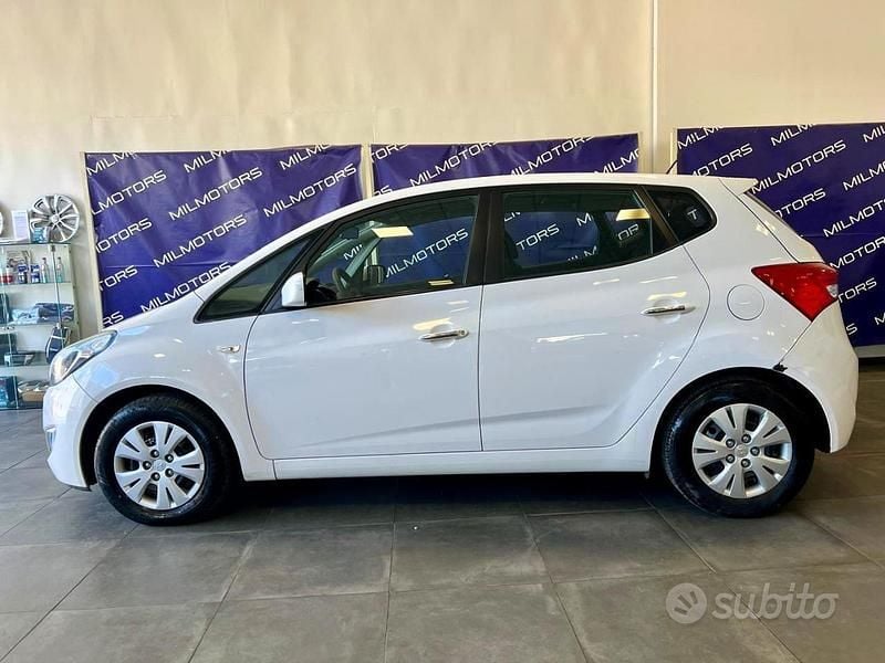 Usata Hyundai ix20 Comfort 90 CV (66 kW) 2014 Bianco Utilitaria