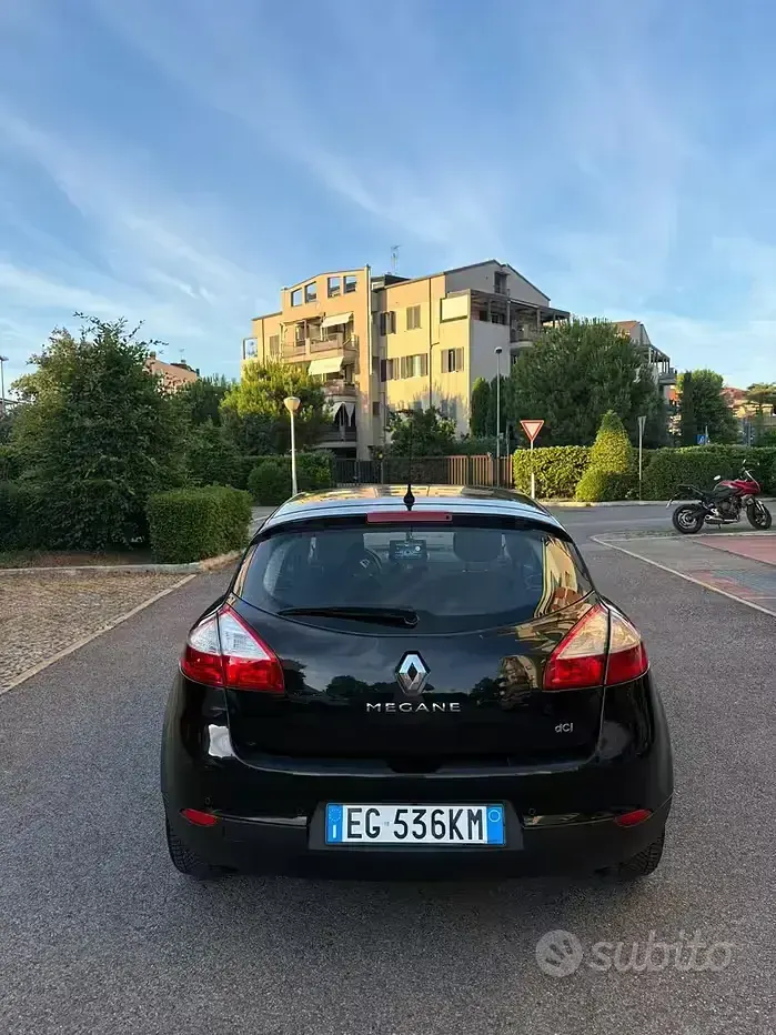 Usata Renault Mégane 110 CV (80 kW) 2011 Nero Berlina