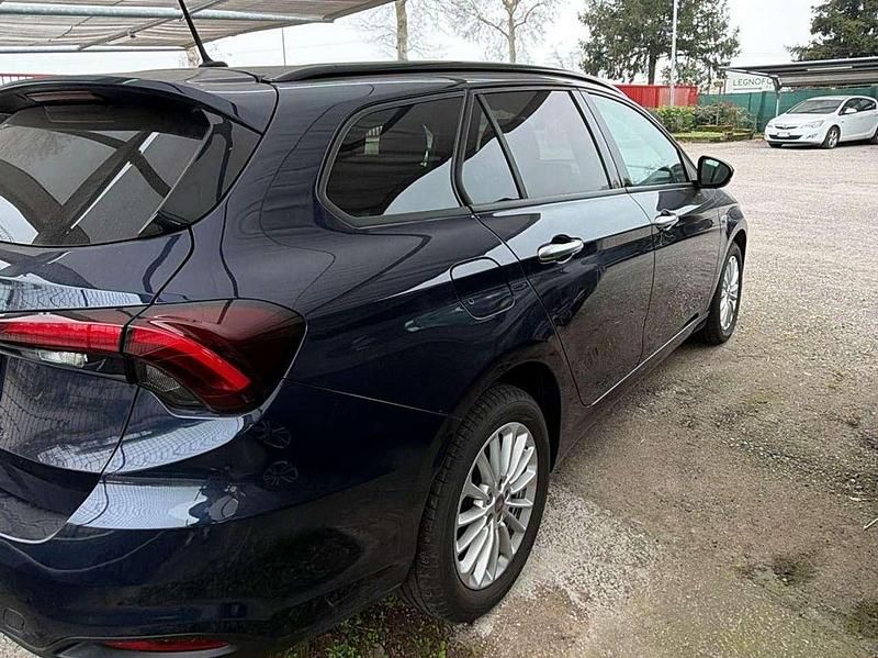 Usata Fiat Tipo Life 131 CV (96 kW) 2022 Blu/azzurro Station wagon