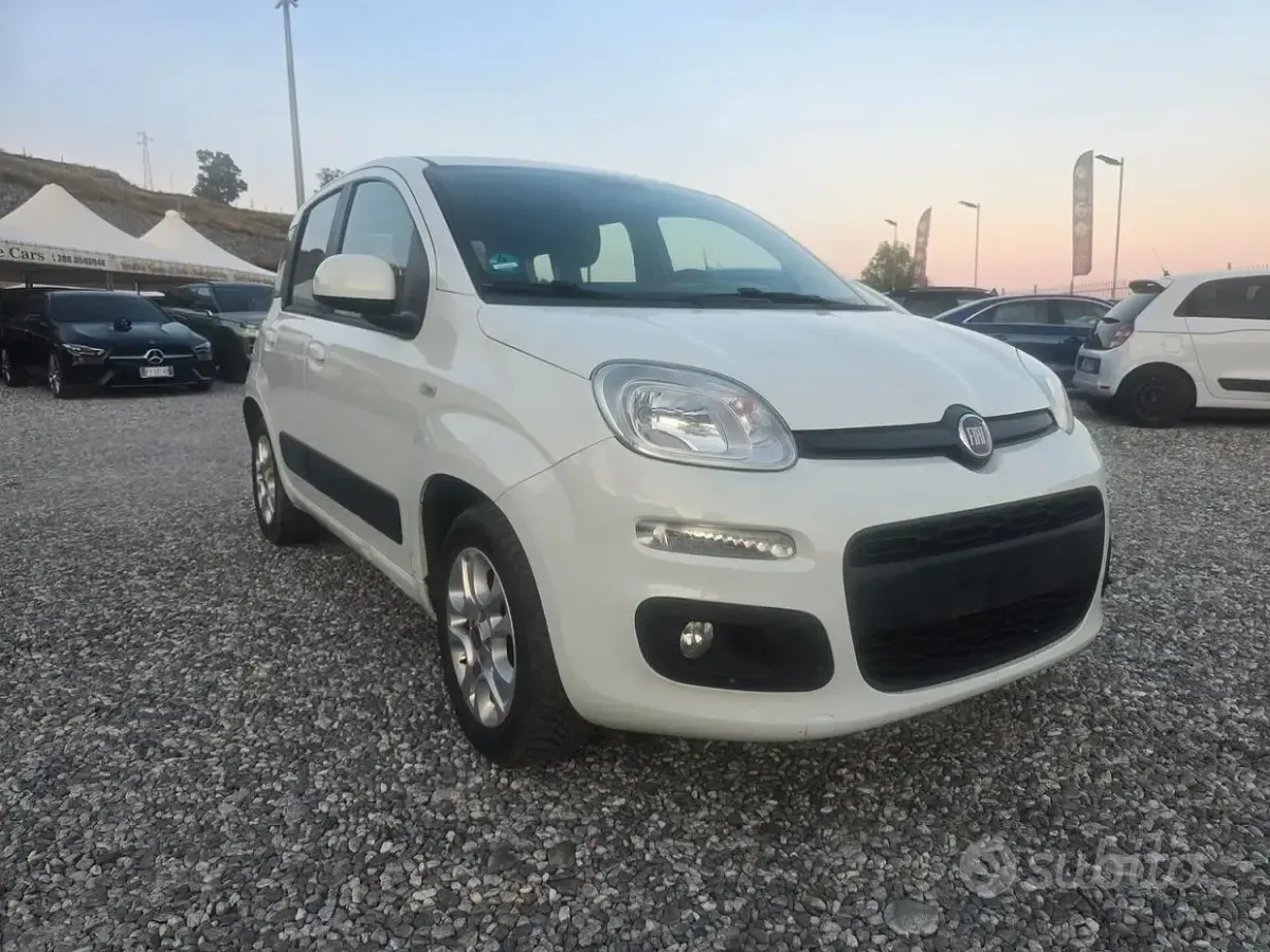 Usata Fiat Panda Lounge 95 CV (69 kW) 2016 Bianco Utilitaria