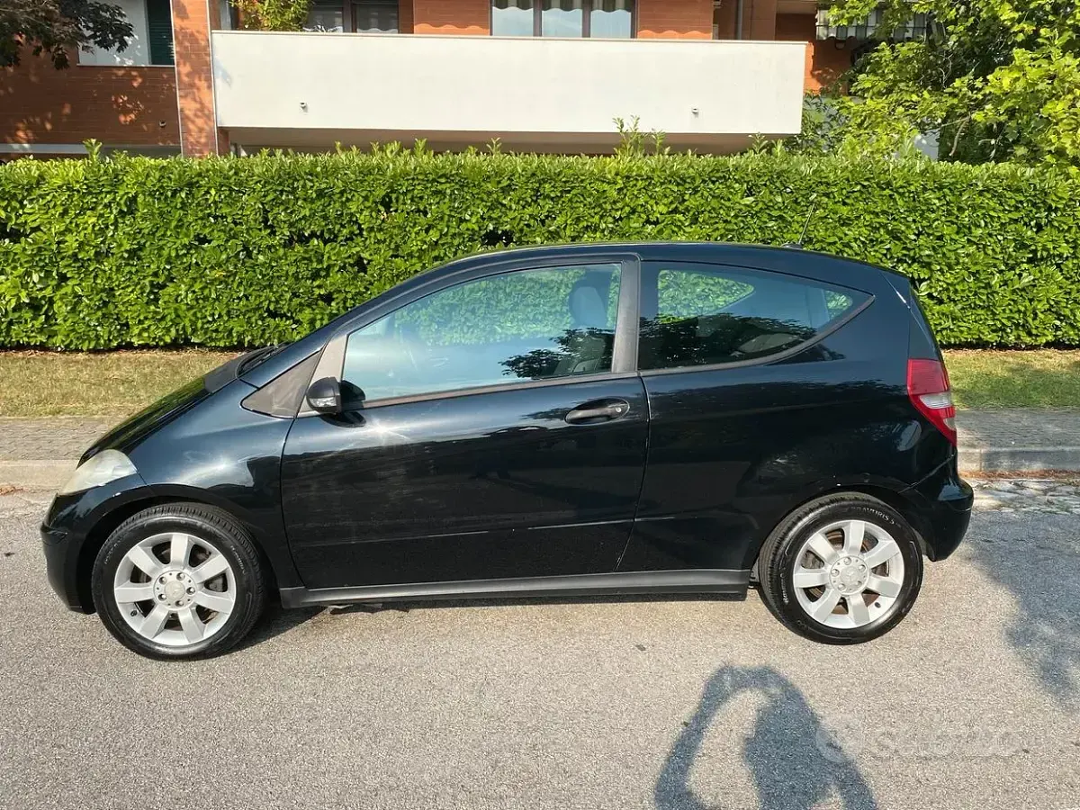 Usata Mercedes A160 Classic 82 CV (60 kW) 2008 Nero Coupé