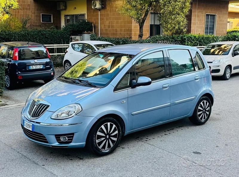 Blu Usata 2010 Lancia Musa Monovolume | 2400 € (Super prezzo) - Immagine 1/4