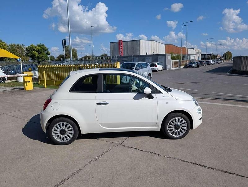 Usata Fiat 500 Dolcevita 69 CV (50 kW) 2022 Bianco / pastello Utilitaria