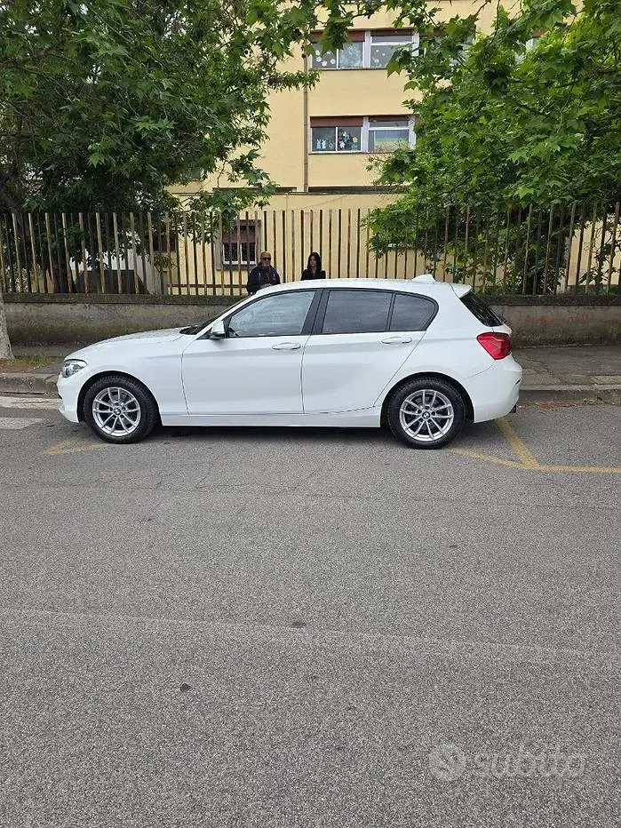 Gebraucht BMW 116 116 PS (85 kW) 2023 Weiß Kleinwagen