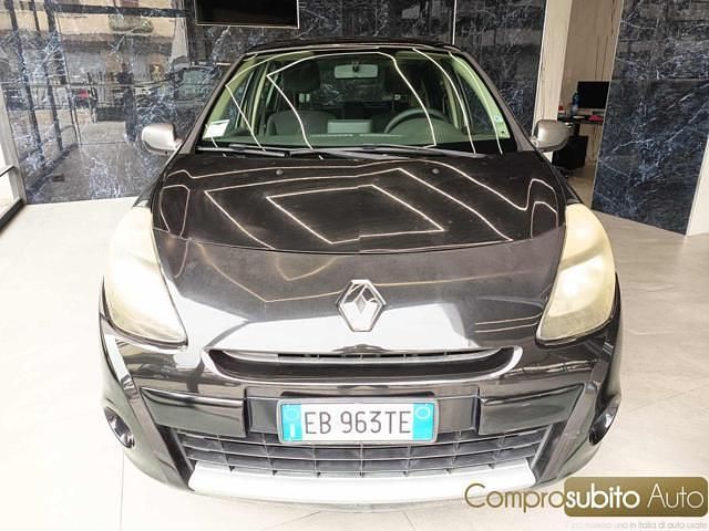 Usata Renault Clio II 75 CV (55 kW) 2010 Nero Berlina
