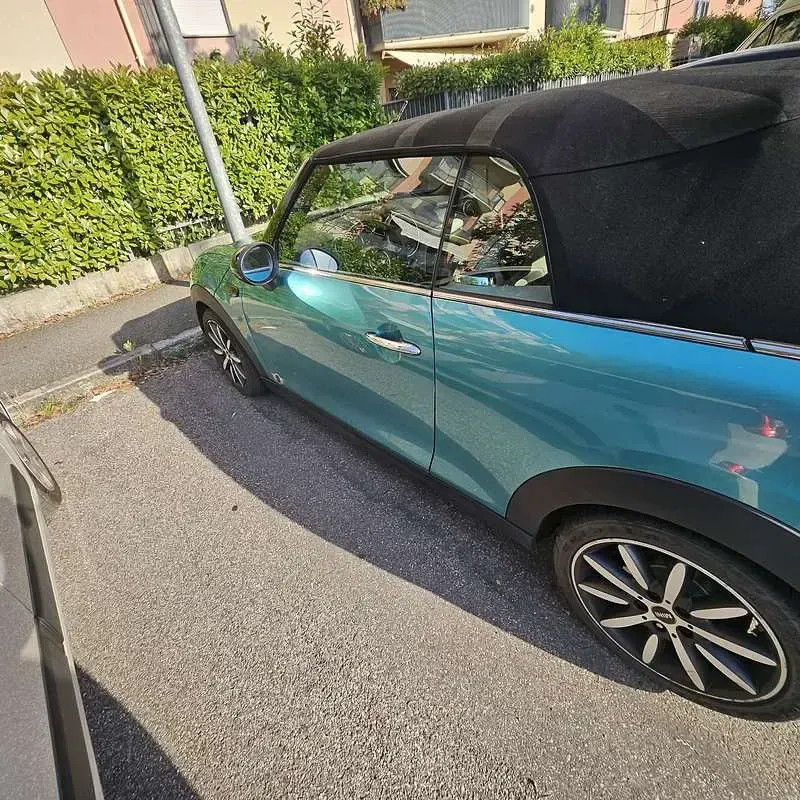 Usata Mini Cooper D Cabriolet 111 CV (81 kW) 2016 Cabrio