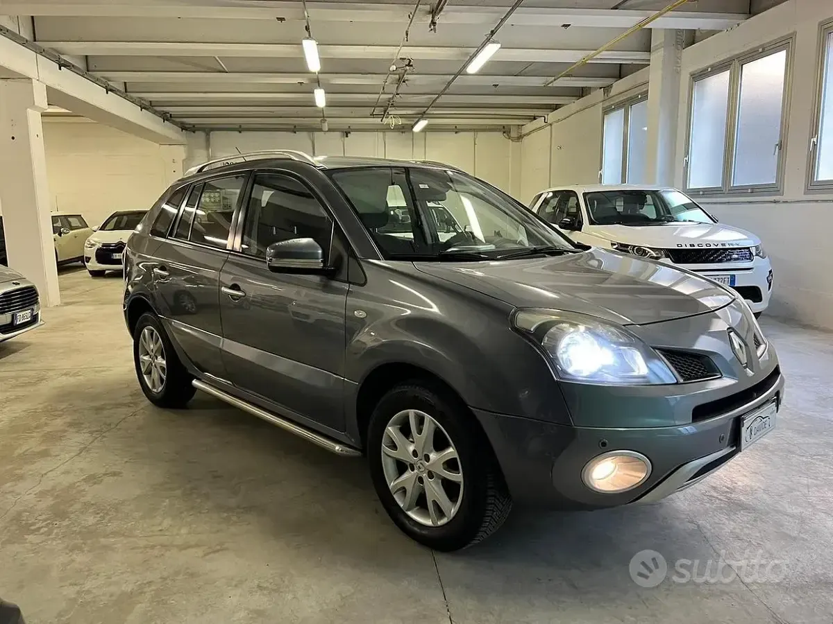 Usata Renault Koleos Dynamique 150 CV (110 kW) 2009 Grigio SUV