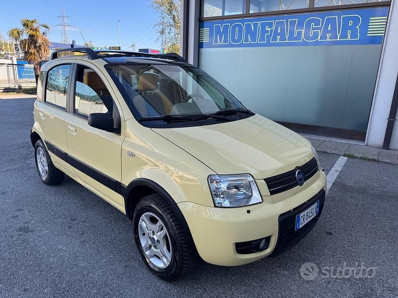 Giallo Usata 2004 Fiat Panda 4x4 Climbing Due volumi | 5900 € (Buon prezzo) - Immagine 1/4