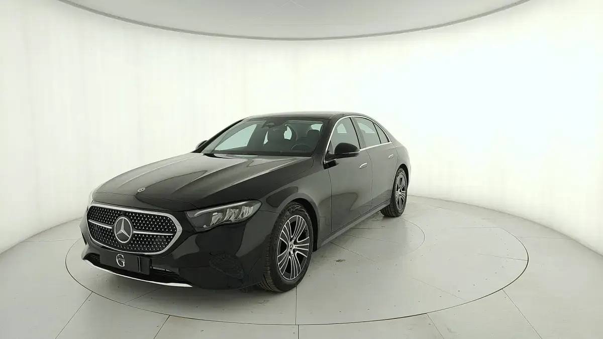 Usata Mercedes E200 Advanced 163 CV (119 kW) 2025 Berlina