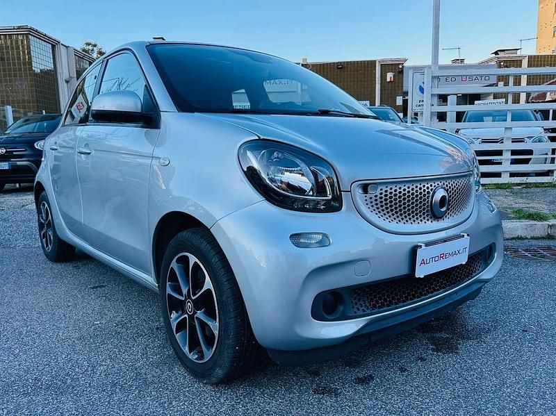 Usata Smart ForFour Passion 71 CV (52 kW) 2016 Argento Utilitaria