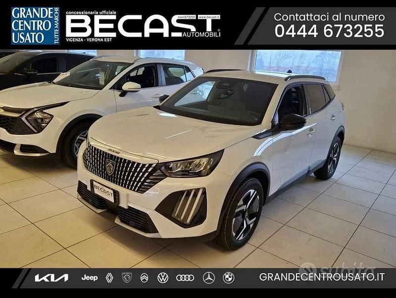 Usata Peugeot 2008 Allure 101 CV (74 kW) 2024 Bianco SUV
