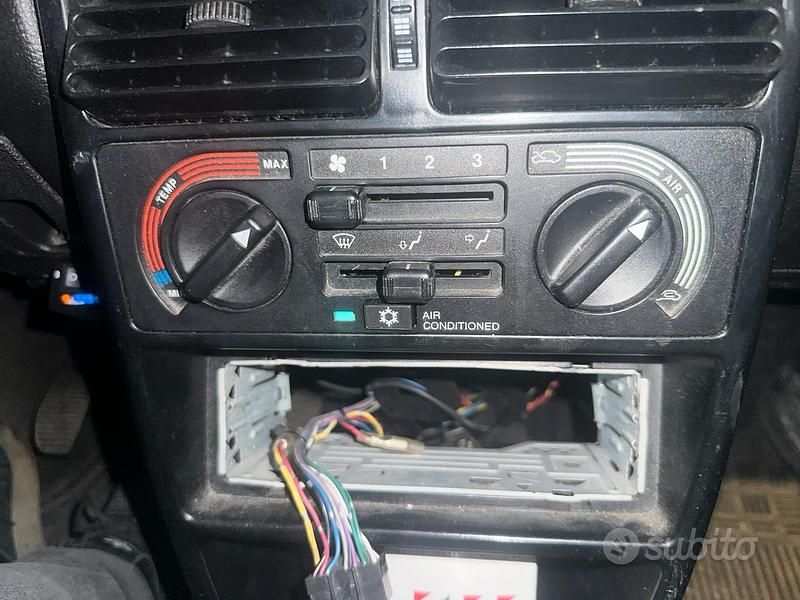 Usata Fiat Uno 69 CV (50 kW) 1995 Verde Utilitaria