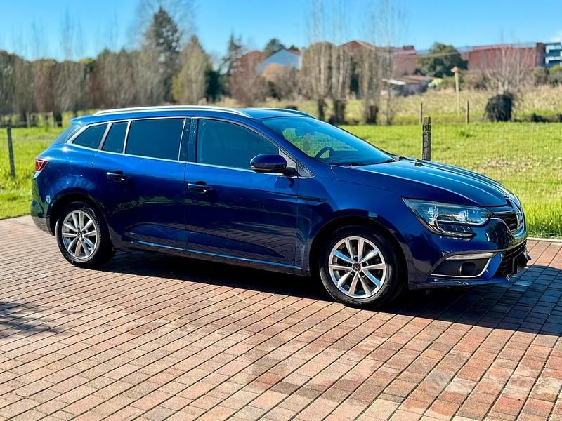 Usata Renault Mégane GrandTour 110 CV (80 kW) 2018 Blu Station wagon
