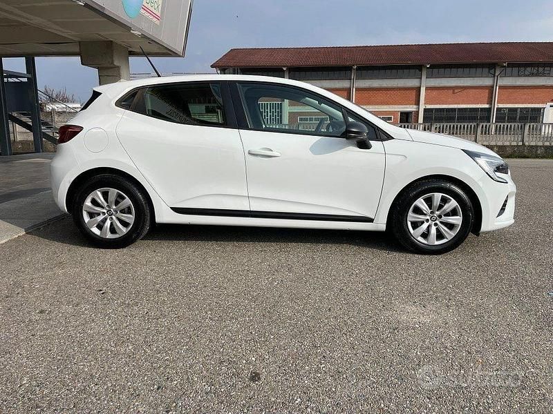 Usata Renault Clio V Life 90 CV (66 kW) 2021 Bianco Berlina