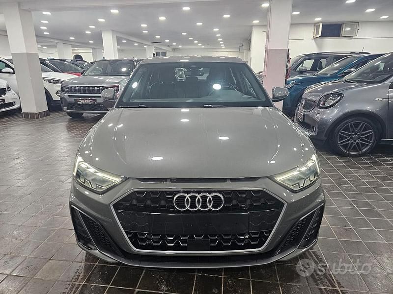 Usata Audi A1 Sportback S-Line 110 CV (80 kW) 2024 Grigio Utilitaria
