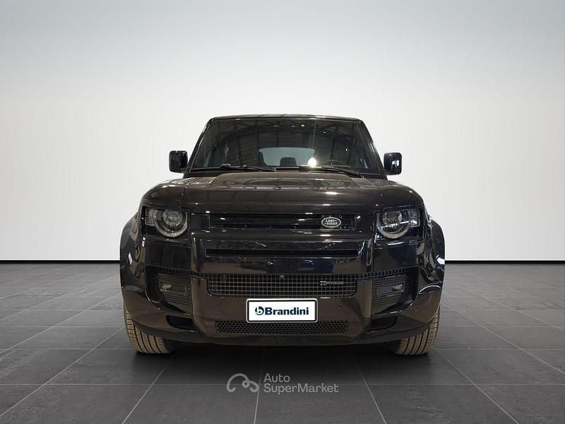 Usata Land Rover Defender SE Dynamic 200 CV (147 kW) 2023 Nero SUV