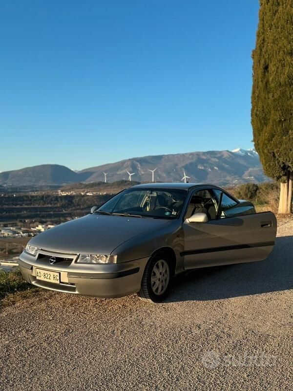 Usata Opel Calibra 1995 Grigio Coupé