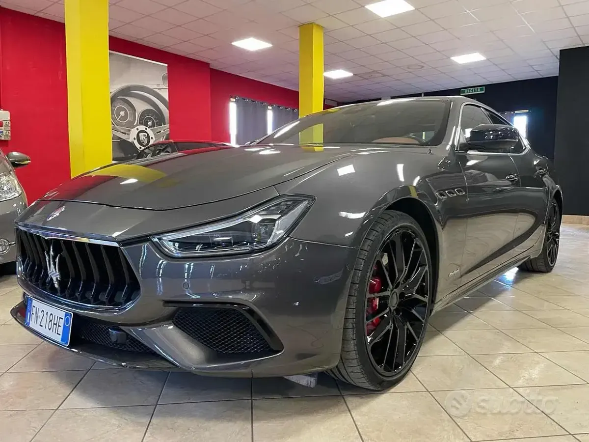 Usata Maserati Ghibli 349 CV (256 kW) 2018 Grigio Berlina