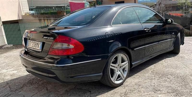 Usata Mercedes CLK220 2009 Nero Coupé