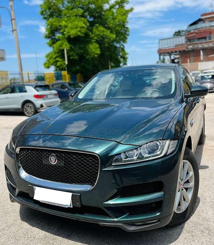 Usata Jaguar F-Pace Pure 179 CV (131 kW) 2016 Verde SUV