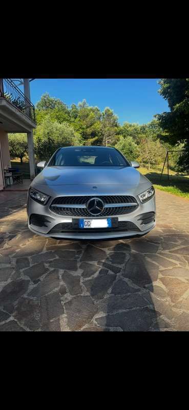 Usata 2021 Mercedes A250 Premium Plus Tre volumi | 27.500 € (Buon prezzo) - Immagine 1/4