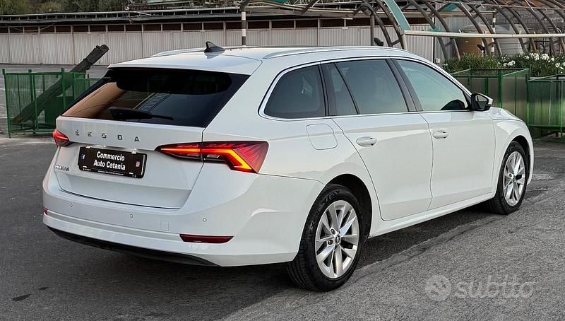 Usata Skoda Octavia 116 CV (85 kW) 2020 Bianco Station wagon