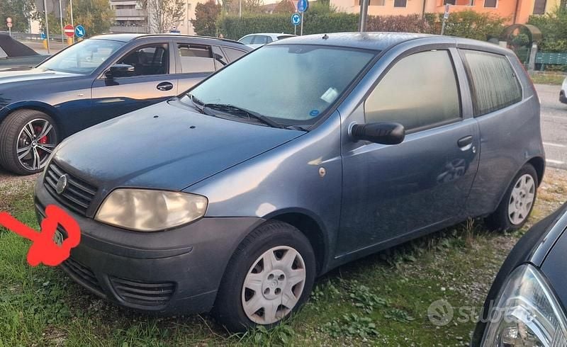 Usata Fiat Punto 2004 Utilitaria